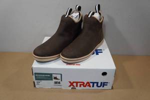 lot 14 image: Xtratuf Mens Leather Ankle Deck Boots - Size 14