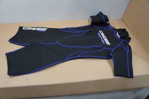 lot 119 image: Cressi Tortuga 2.5mm Womens Wetsuit - S2