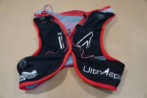 lot 126 image: Ultraspire Bronco Race Vest - Large