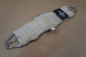 lot 140 image: Classic Equine Blended Mohair Cinch -Size 24