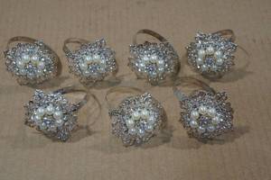 lot 160 image: Vintage Jewelry Napkin Rings