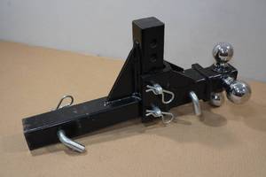 lot 192 image: Trailer World 3-Ball Adjustable Height Hitch