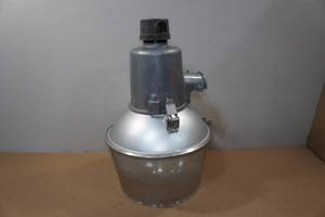 lot 206 image: Dusk to Dawn 175W Vapor Yard Light with Sensor