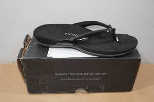 lot 229 image: Vionic Bella Womens Orthotic Sandals - Size 8.5