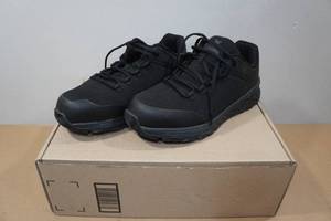 lot 231 image: Thorogood Mens Athletic Shoe Style 809-6110 - Size 11