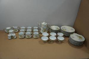 lot 235 image: Vintage Lefton Porcelain Hand Painted Tea Set - Wild Rose