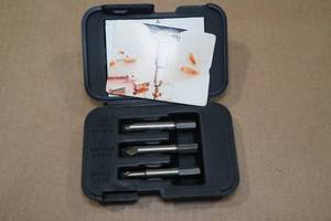 lot 62 image: 4 Screw Extractor Sets