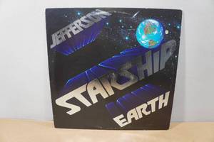 lot 100Z image: Jefferson Starship Earth Vinyl Record