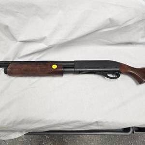 lot 2 image: Remington 870 12g, 3 Wood Stock