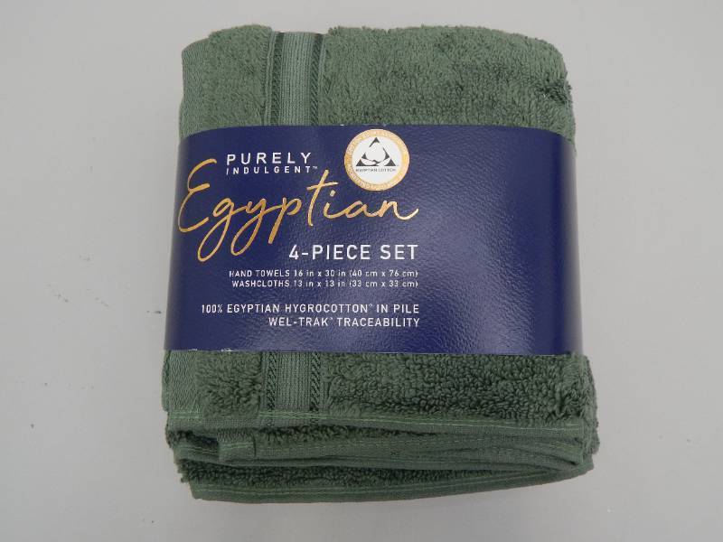 lot 102 image: 4-piece hand towel set