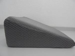 lot 127 image: Cooling Memory Foam Wedge Pillow