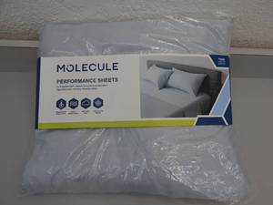 lot 134 image: Molecule Twin 3 Piece Sateen Performance Sheet Set
