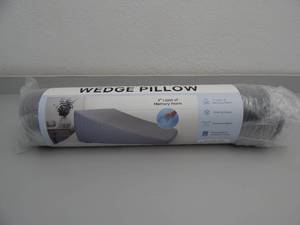 lot 166 image: Cooling Memory Foam Wedge Pillow