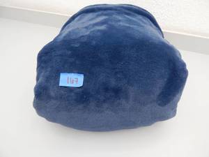 lot 167 image: Twin Throw Blanket - Dark blue