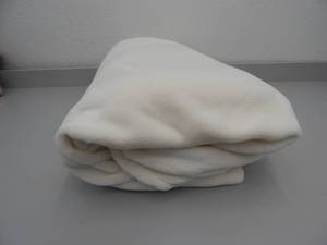 lot 183 image: Queen Fuzzy Throw Blanket