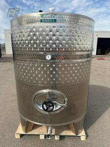 lot 27 image: Zotell 2,450 L Jacketed Closed Vessel, 3 Back Ports