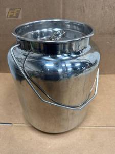 lot 33 image: Stainless Steel Milk Can wLid  Sanitary