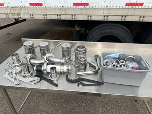 lot 59 image: Assorted SS Tank Valves & Adapters  DN65