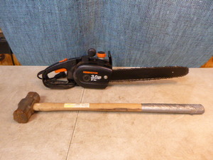 lot 14 image: Electric Chain Saw and Sledge Hammer