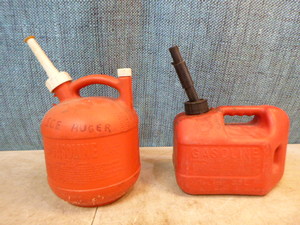 lot 22 image: 2 Gas Cans with Nozzles