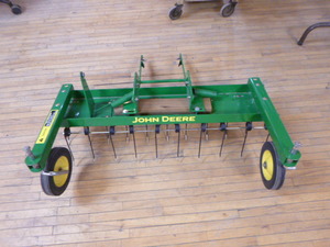 John Deere Pull Behind Lawn Thatcher
