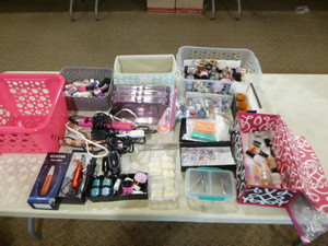 lot 26 image: Lot of Beauty Items