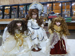 lot 33 image: 3 Porcelain Dolls on Stands