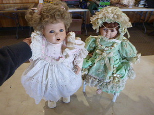 lot 36 image: 2 Vintage Dolls