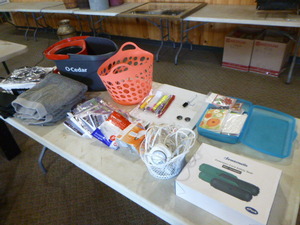 lot 43 image: Household Items