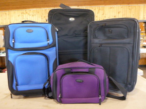 lot 70 image: 4 Pieces of Luggage