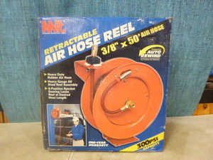 lot 10 image: Mit Retractable Air Hose Reel