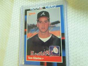 lot 5 image: Donruss Tom Glavine Rookie Card...