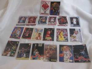 lot 12 image: 20 Assorted Basketball Cards...