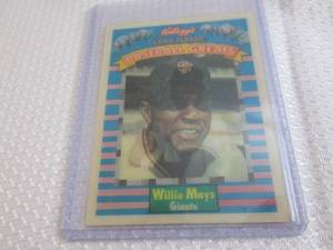 lot 28 image: 1991 Kelloggs Willie Mays Hologram...