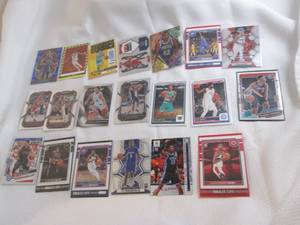 lot 42 image: 20 Assorted Basketball Cards...