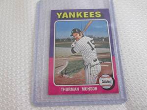 lot 98 image: 1975 Topps Thurman Munson Card ...