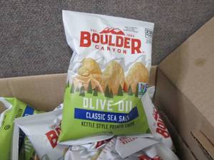 lot 126 image: Case of 1.5 oz Bags Boulder Canyon ...