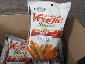 lot 146 image: 6- 2.25 oz Screamin Hot Garden Veg...