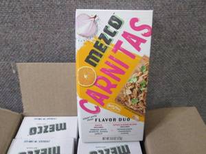 lot 154 image: 8- 6.11 oz Mezco Carnitas Mix...