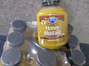 lot 182 image: 9- 10.25 oz Silver Springs Honey Mu...