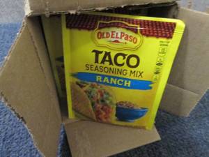lot 189 image: 32- .85 oz Old El Paso Ranch Taco S...