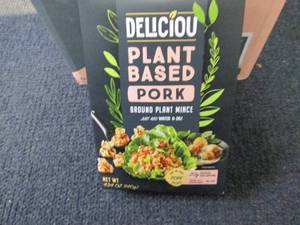 lot 194 image: 5- 4.94 oz Deliciou Plant Based Por...