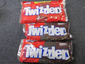lot 223 image: 3 pks Twizzlers...