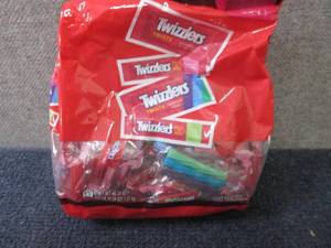 lot 231 image: 46.34 oz Twizzler Party Pack...