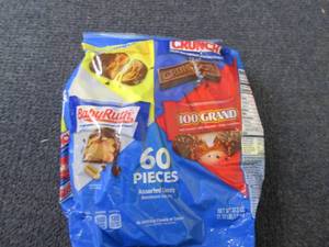 lot 236 image: 37.2 oz Fun Size Pack...