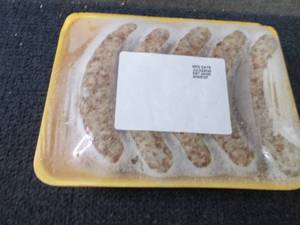 lot 312 image: CC 2.5 lb FROZEN Traditional Bratwu...