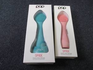lot 328 image: 2 Pop Sonic Spade Cleansing & Exfol...
