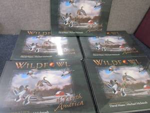 lot 394 image: 5 Wildlife of North America Books...