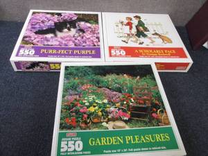 lot 401 image: 3- 550 pc Hoyle Jigsaw Puzzles...