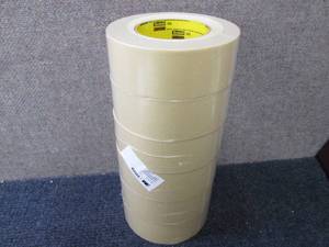 lot 419 image: 6 Rolls Scotch Performance Masking ...